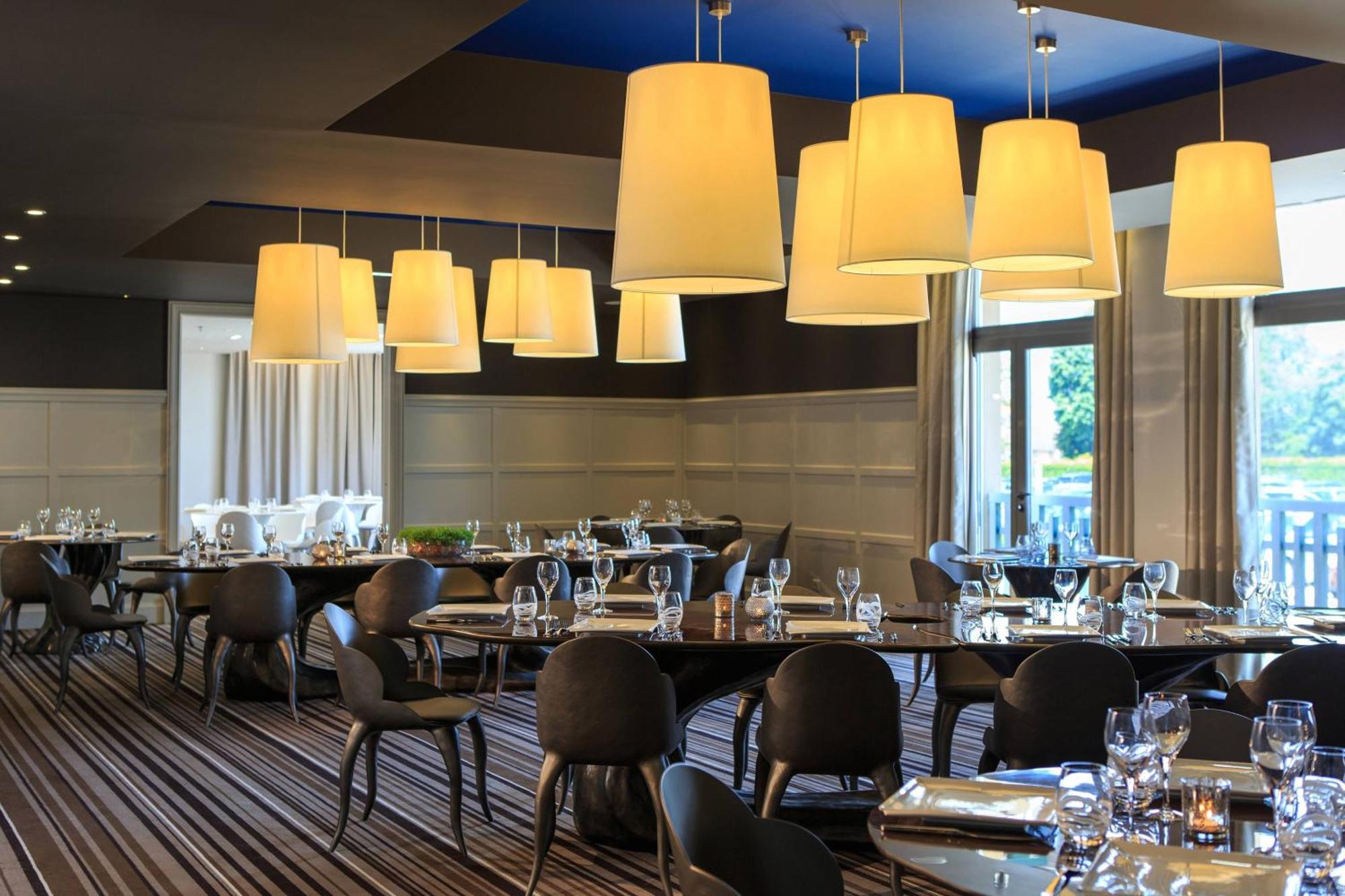 Renaissance Paris Hippodrome De St. Cloud Hotel Rueil-Malmaison Exterior foto